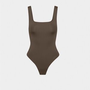 Aritzia Babaton Taupe Square Neck Bodysuit